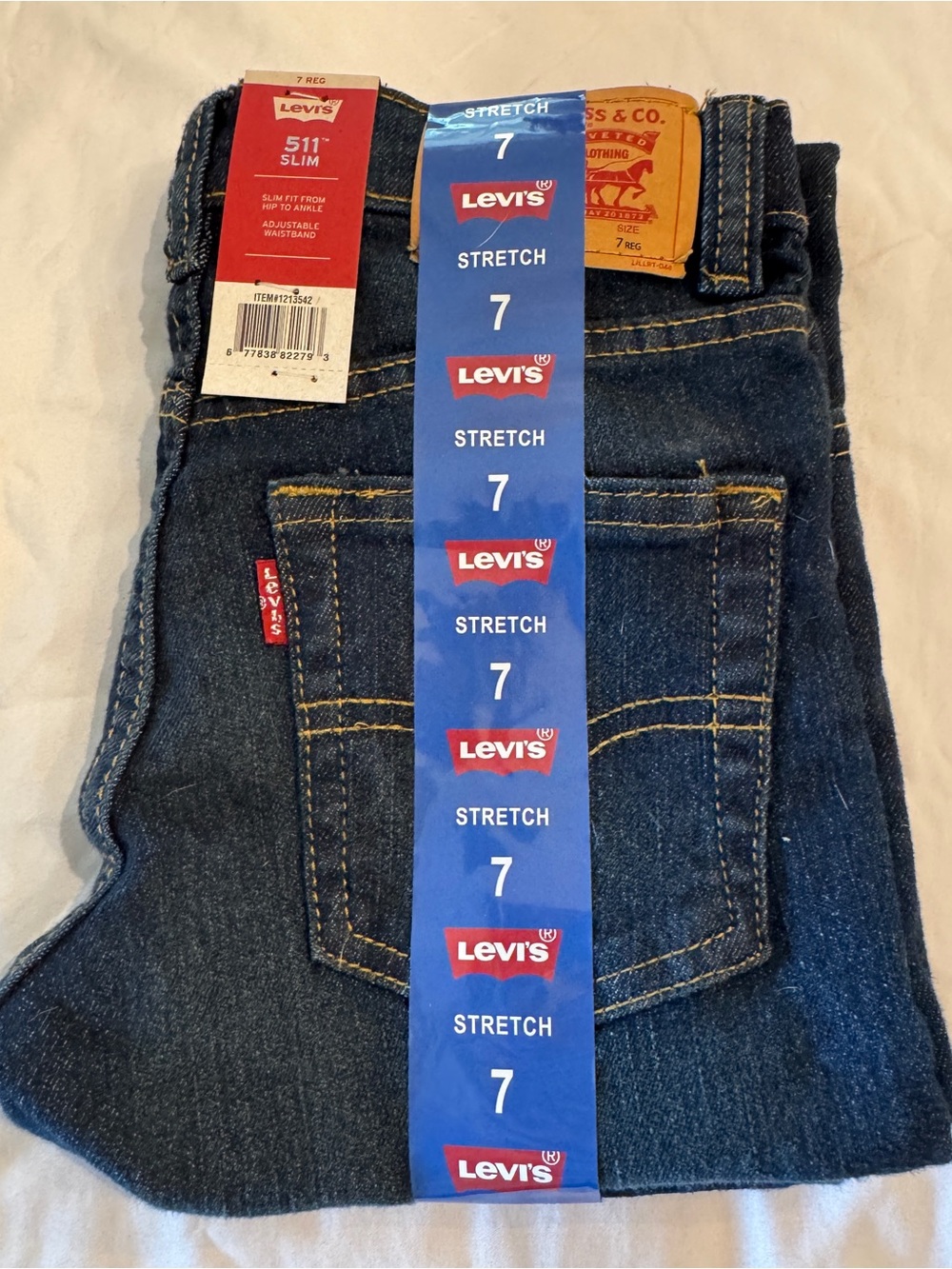 Levi's Kids Slim Jeans in Dark Blue with Yellow Stitching